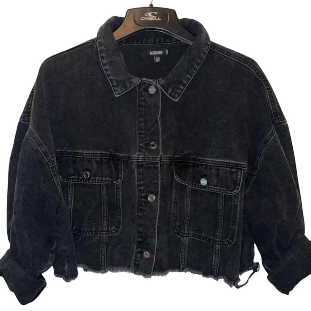 Missguided Black Cropped Denim Jacket 🕷️